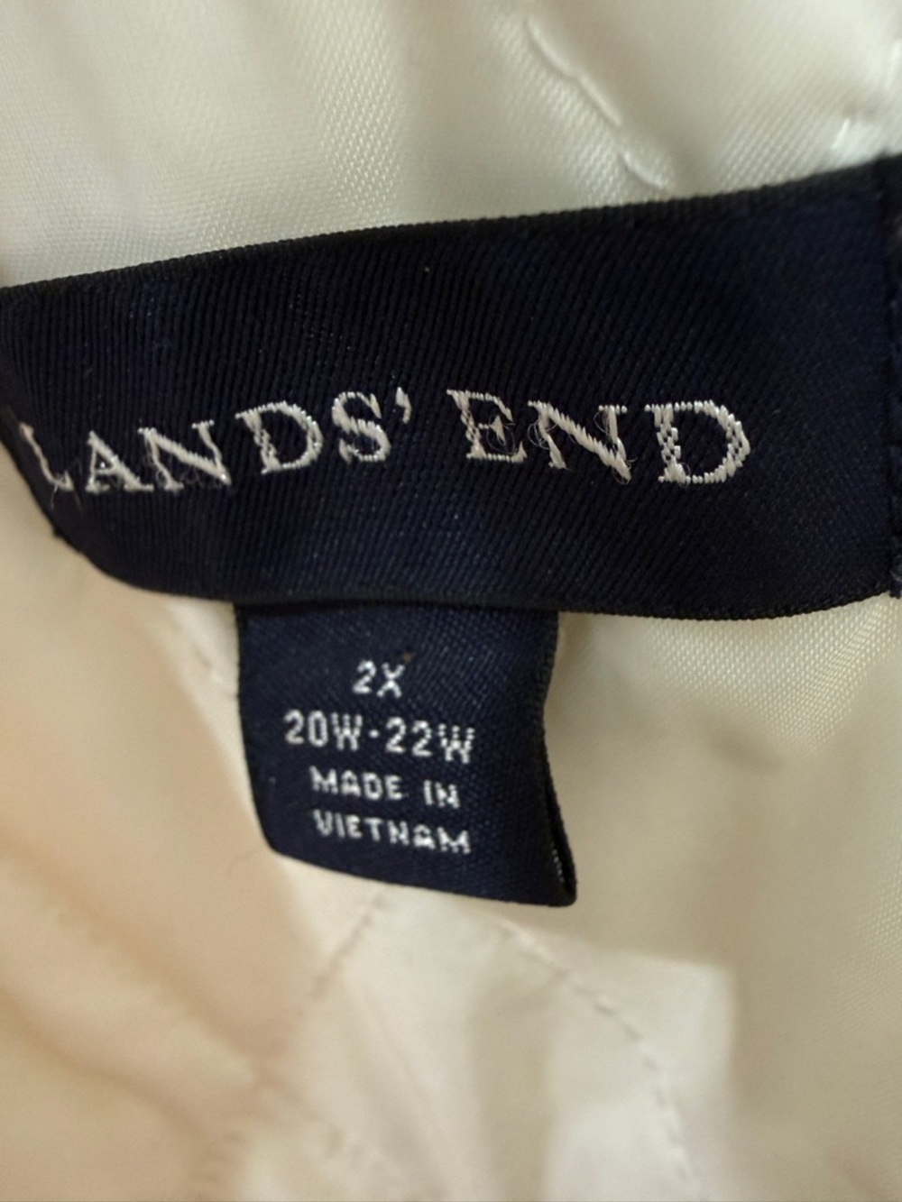 Lands’ End Hooded White & Navy Lightweight Jacket 2X 20W-22W - Picture 3 of 3